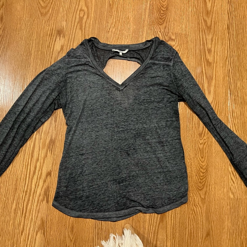 V neck- Open Back - Grey Long Sleeve - BKE